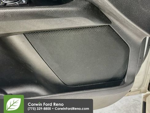 Used 2015 Ford Fusion SE w/ Equipment Group 202A FWD image 18