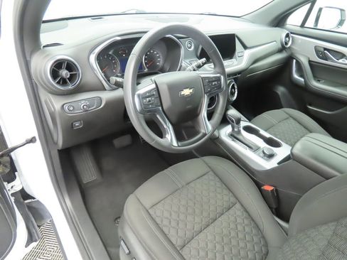 Used 2022 Chevrolet Blazer LT image 9