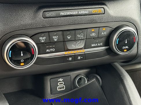 Used 2025 Ford Escape ST-Line FWD image 6