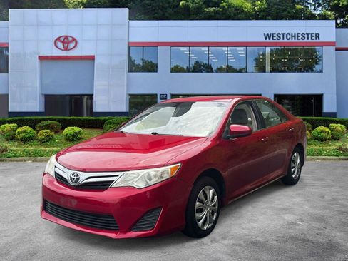 Used 2012 Toyota Camry LE FWD image 4