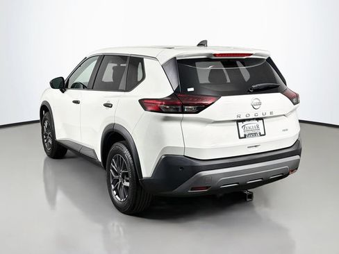 Used 2023 Nissan Rogue S AWD/4WD image 5