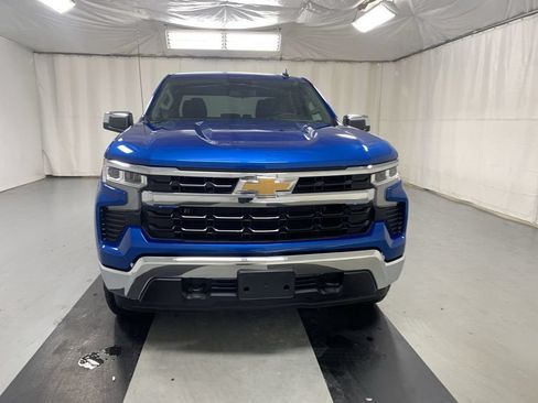 Used 2023 Chevrolet Silverado 1500 LT AWD/4WD image 7