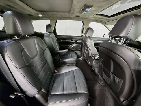 Used 2024 Kia Telluride SX Prestige AWD/4WD image 30