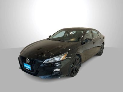 Used 2022 Nissan Altima 2.5 SR w/ Midnight Edition Package