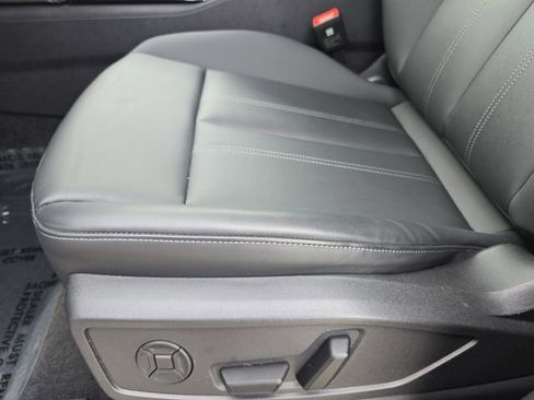 Used 2025 Audi Q5 Premium w/ Convenience Package AWD/4WD image 32