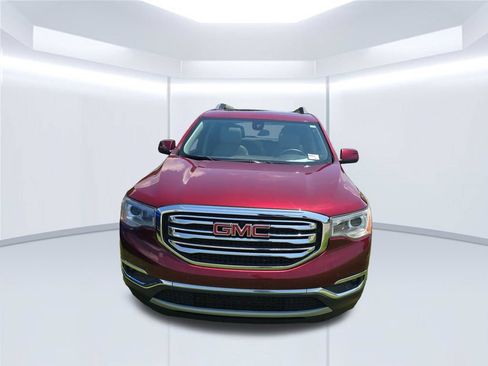 Used 2018 GMC Acadia SLT FWD image 2