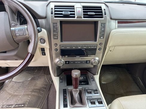 Used 2014 Lexus GX 460 Luxury AWD/4WD image 13