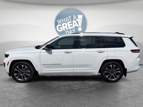 Used 2023 Jeep Grand Cherokee L Overland w/ Luxury Tech Group IV AWD/4WD image 7