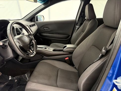 Used 2022 Honda HR-V Sport image 12