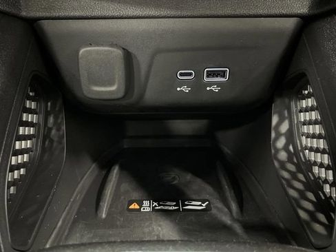 Used 2024 Chevrolet TrailBlazer RS w/ Convenience Package image 24