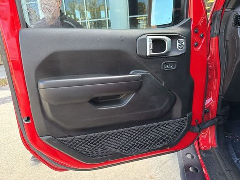 Used 2021 Jeep Wrangler Sport S image 14