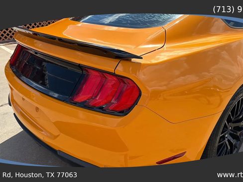 Used 2019 Ford Mustang GT w/ Equipment Group 301A RWD image 19