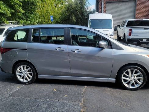 Used 2012 MAZDA MAZDA5 Touring FWD image 4