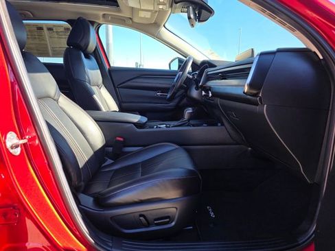 Certified 2025 MAZDA CX-50 2.5 Hybrid w/ Premium Plus Pkg image 6