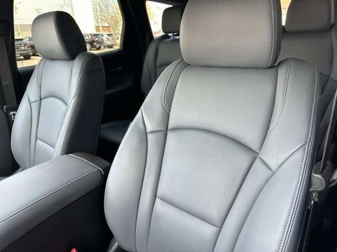 Used 2022 Buick Enclave Essence w/ LPO, Floor Liner Package FWD image 16