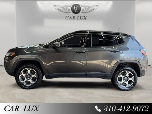 Used 2022 Jeep Compass Trailhawk AWD/4WD image 2