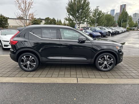 Used 2021 Volvo XC40 T5 Inscription w/ Advanced Package AWD/4WD image 5
