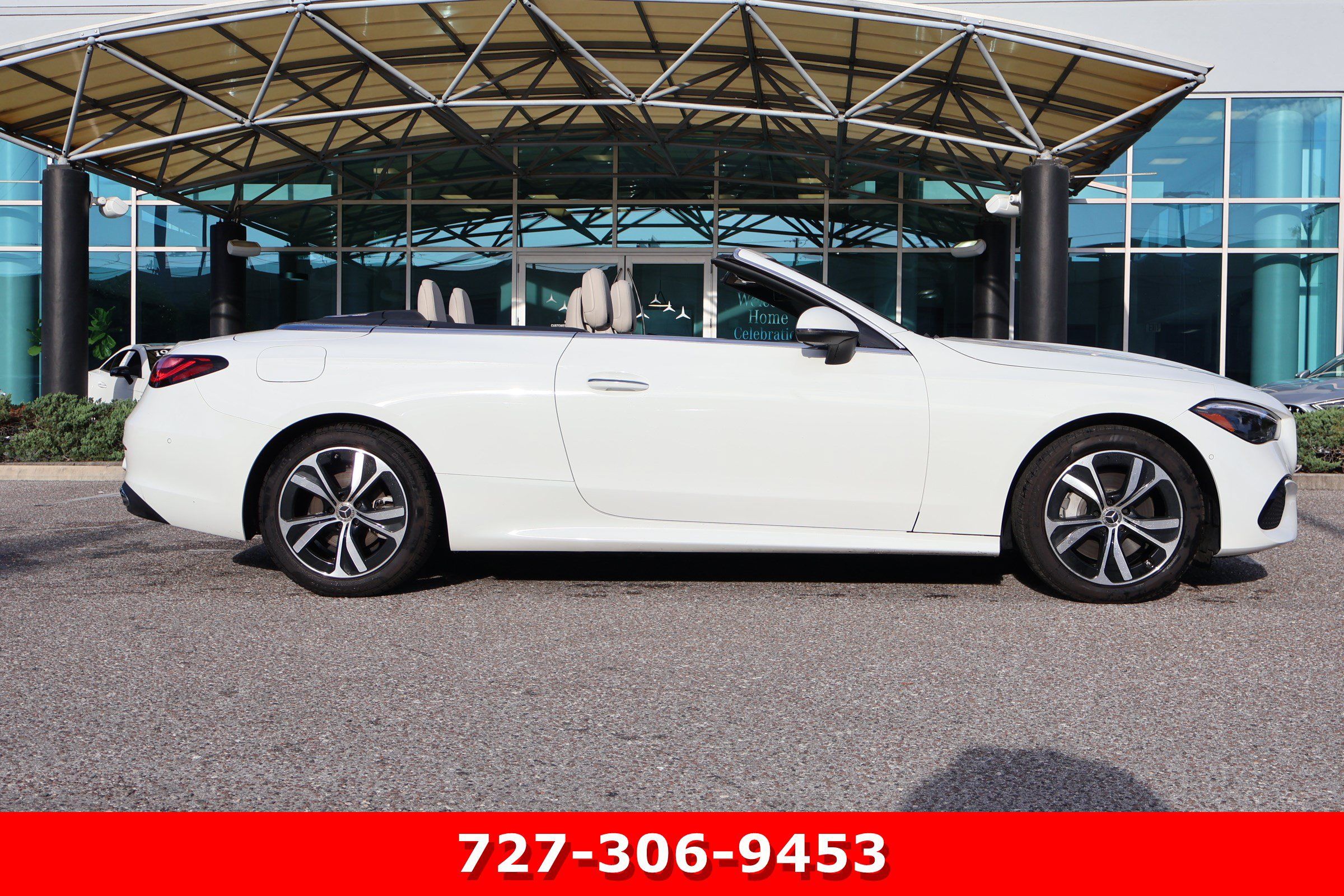 Used 2025 Mercedes-Benz CLE 300 4MATIC Cabriolet image 12