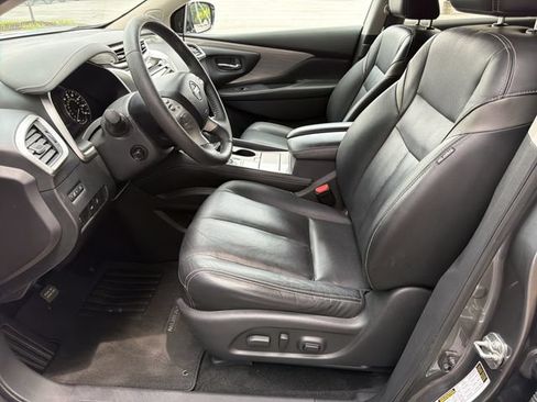 Used 2015 Nissan Murano Platinum w/ Platinum Technology Package FWD image 11