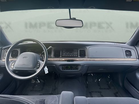 Used 1998 Ford Crown Victoria LX image 13