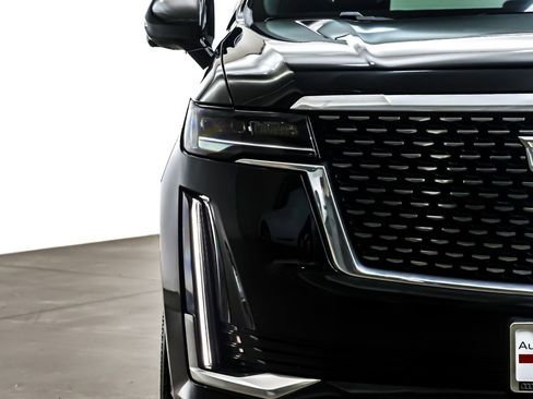 Used 2024 Cadillac Escalade ESV Luxury image 14