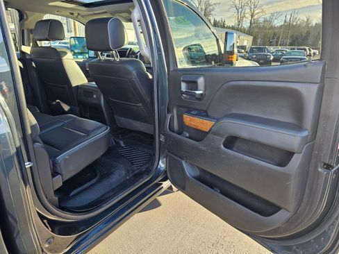 Used 2018 Chevrolet Silverado 3500 High Country image 15