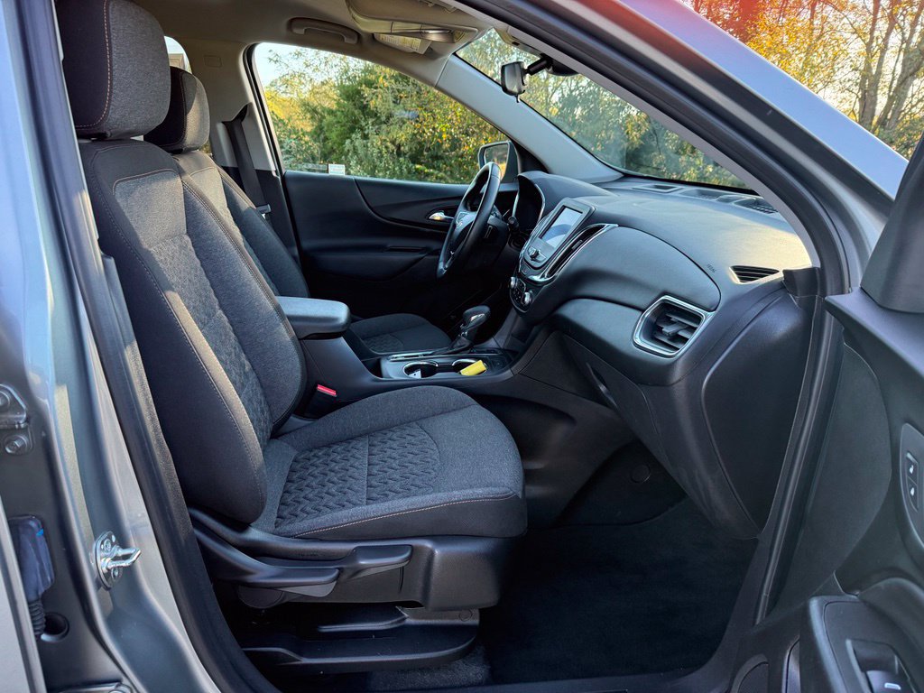 Used 2024 Chevrolet Equinox LT AWD/4WD image 22
