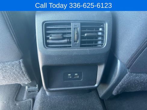Used 2023 Nissan Rogue SV FWD image 12