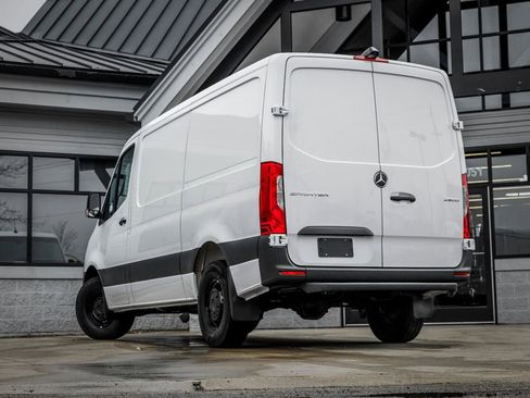 Used 2026 Mercedes-Benz Sprinter 2500 image 2