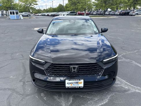 Used 2023 Honda Accord EX image 2