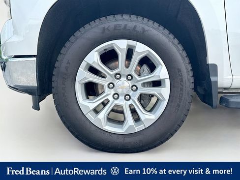 Used 2022 Chevrolet Silverado 1500 LTZ AWD/4WD image 38