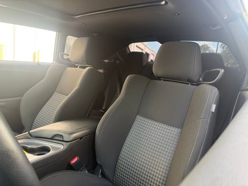 Used 2023 Dodge Challenger R/T image 9