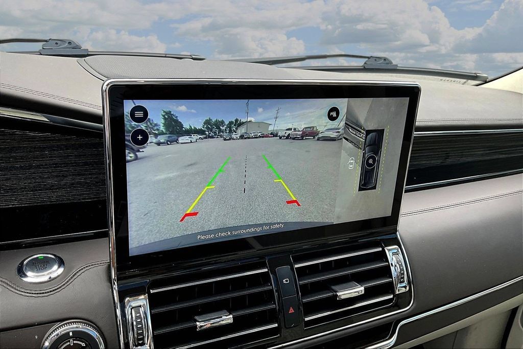 Used 2023 Lincoln Navigator Black Label AWD/4WD image 16