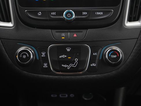 Used 2023 Chevrolet Malibu RS FWD image 17