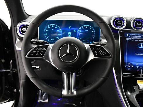 Used 2026 Mercedes-Benz GLC 300 4MATIC image 9