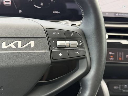 Certified 2026 Kia Sportage SX FWD image 36