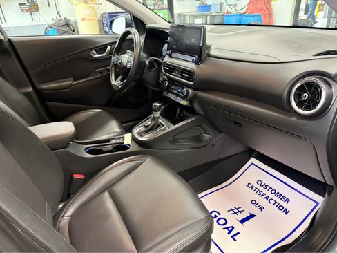 Used 2022 Hyundai Kona Limited w/ Cargo Package AWD/4WD image 34