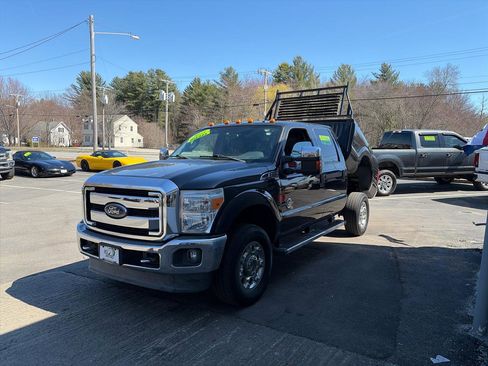 Used 2015 Ford F350 XLT w/ XLT Premium Package image 4