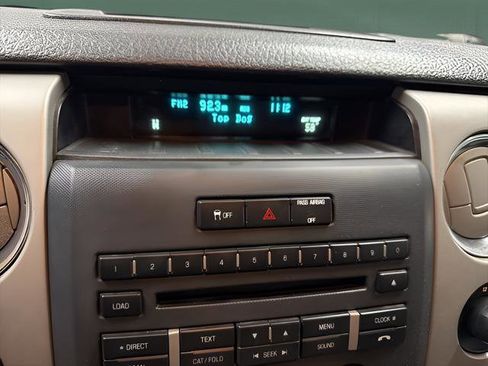 Used 2011 Ford F150 XLT w/ XLT Chrome Pkg image 18