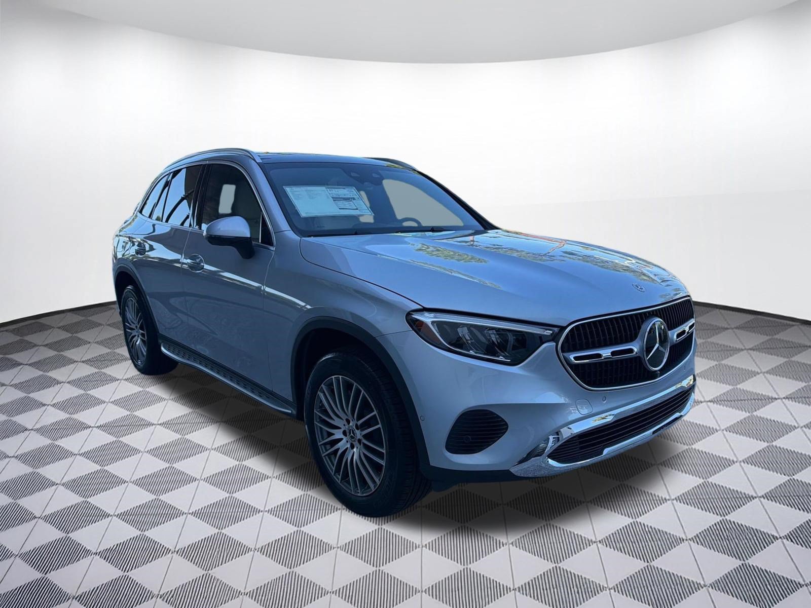 Used 2026 Mercedes-Benz GLC 300 image 7