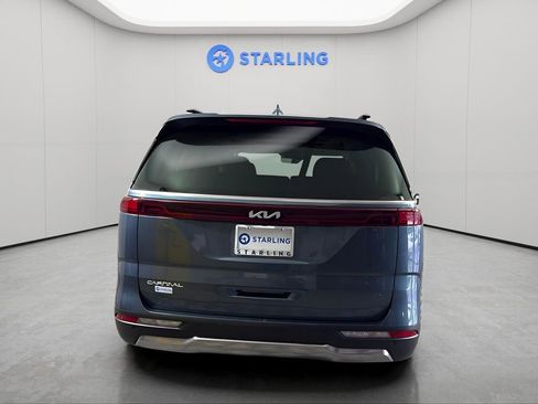 Used 2024 Kia Carnival SX Prestige image 7