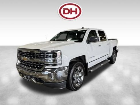 Used 2018 Chevrolet Silverado 1500 LTZ w/ Sport Package AWD/4WD image 10