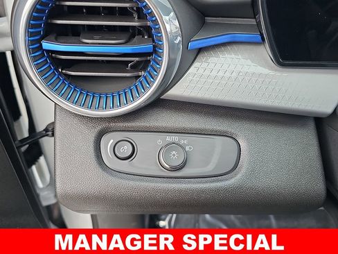 New 2026 Chevrolet Trax LT w/ Driver Confidence Package image 25