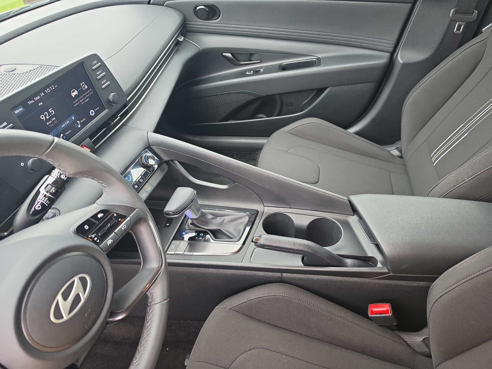 Used 2025 Hyundai Elantra Sport FWD image 10