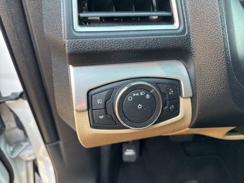 Used 2016 Ford Explorer XLT w/ Equipment Group 201A image 18