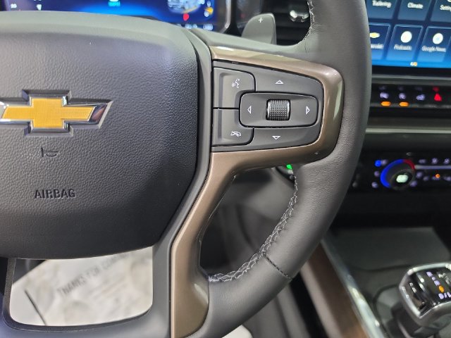 Used 2023 Chevrolet Silverado 1500 High Country w/ High Country Premium Package AWD/4WD image 17