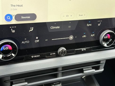 New 2026 Subaru Solterra Premium image 20