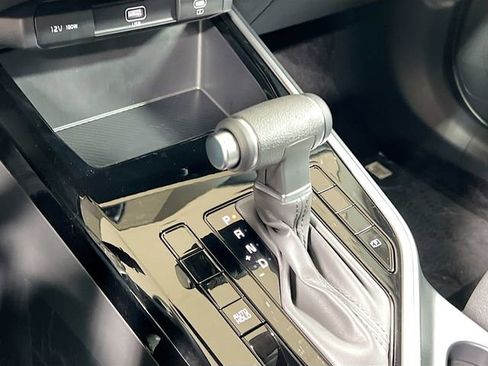 New 2026 Kia Niro LX image 16