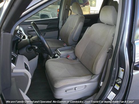 Used 2016 Honda Odyssey LX image 15