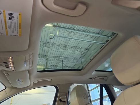 Certified 2019 Mercedes-Benz GLC 300 GLC 300 image 32